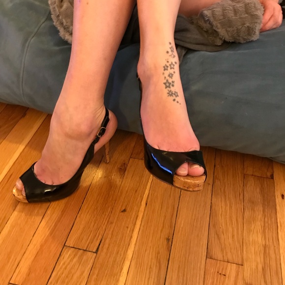 Guess pumps slightly worn - Picture 3 of 4